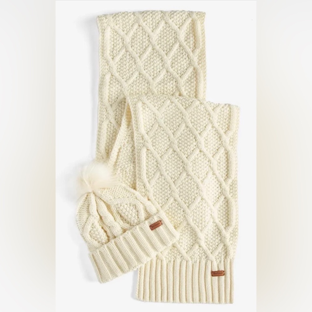 Barbour Women’s Cream Hat and Scarf Set NWT